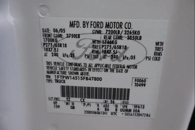 Photo of 2005 Oxford White Clearcoat Ford F-150