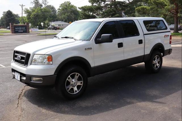 Photo of 2005 Oxford White Clearcoat Ford F-150