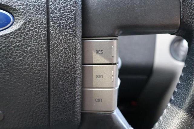 Photo of 2005 Oxford White Clearcoat Ford F-150