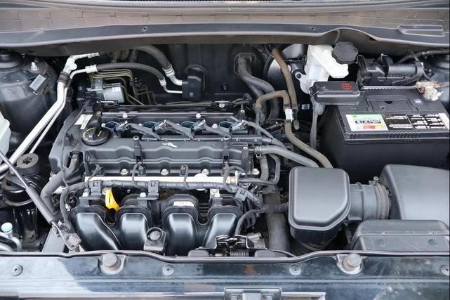 Photo of 2010 Ash Black Hyundai TUCSON