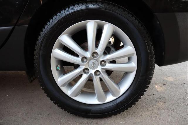 Photo of 2010 Ash Black Hyundai TUCSON