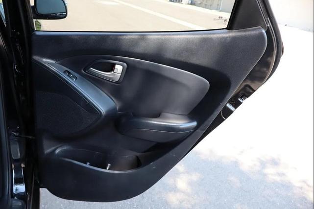 Photo of 2010 Ash Black Hyundai TUCSON