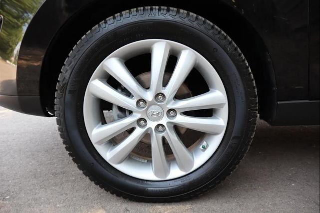 Photo of 2010 Ash Black Hyundai TUCSON