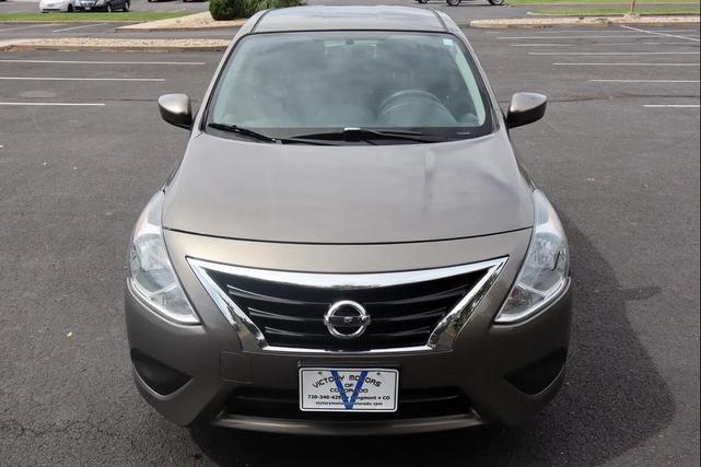 Photo of 2015 Silver Nissan Versa