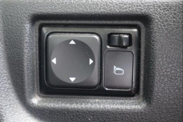 Photo of 2015 Silver Nissan Versa