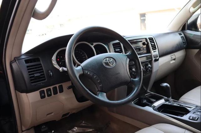Photo of 2004 Black Toyota 4Runner