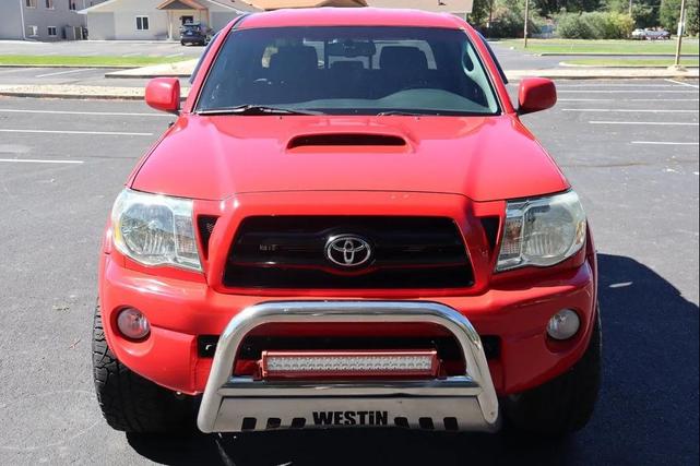 Photo of 2007 Red Toyota Tacoma