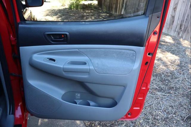Photo of 2007 Red Toyota Tacoma