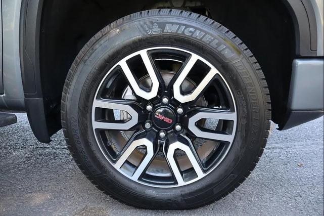 Photo of 2021 Gray GMC Sierra 1500