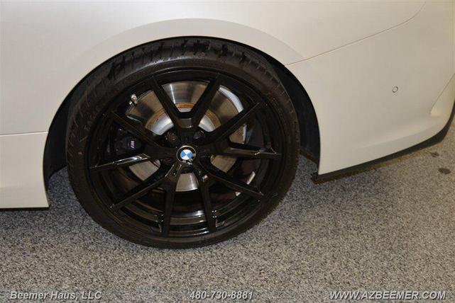 Photo of 2022 Mineral White Metallic BMW 840