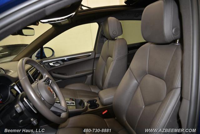 Photo of 2023 Black Porsche Macan