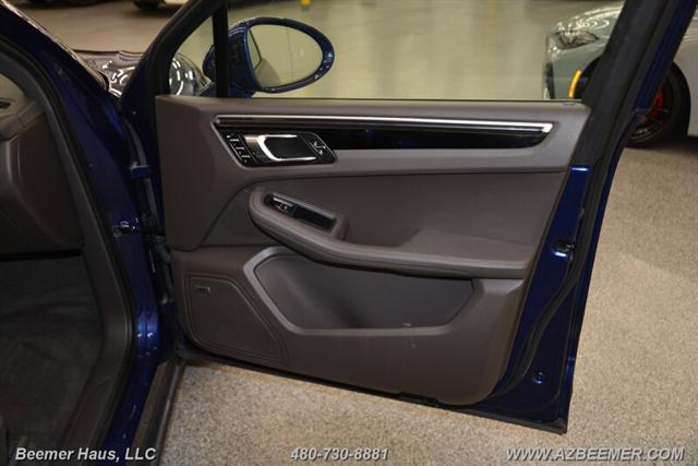 Photo of 2023 Black Porsche Macan