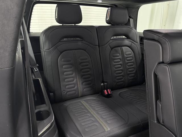 Photo of 2023 Midnight Rivian R1S