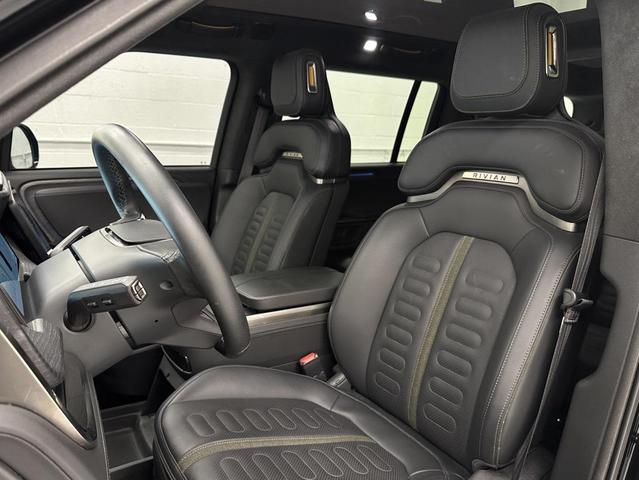 Photo of 2023 Midnight Rivian R1S
