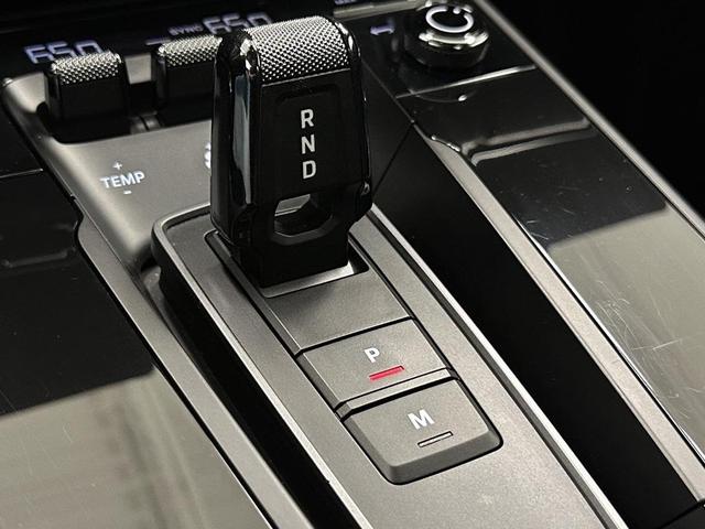 Photo of 2021 Black Porsche 911