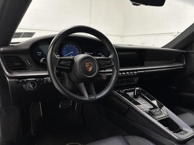 Photo of 2021 Black Porsche 911