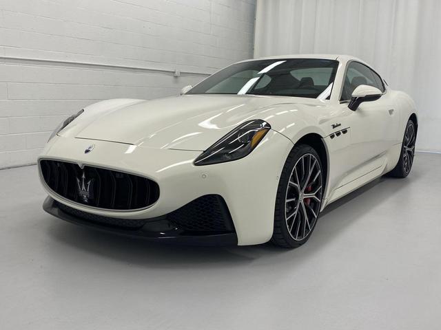 Photo of 2024 Bianco Solid Maserati GranTurismo