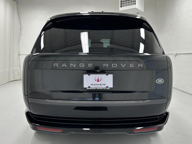 Photo of 2023 Santorini Black Metallic Land Rover Range Rover