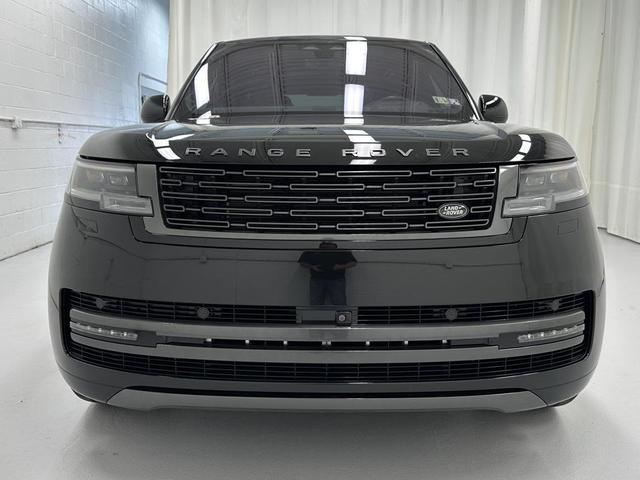 Photo of 2023 Santorini Black Metallic Land Rover Range Rover
