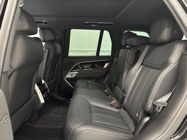 Photo of 2023 Santorini Black Metallic Land Rover Range Rover
