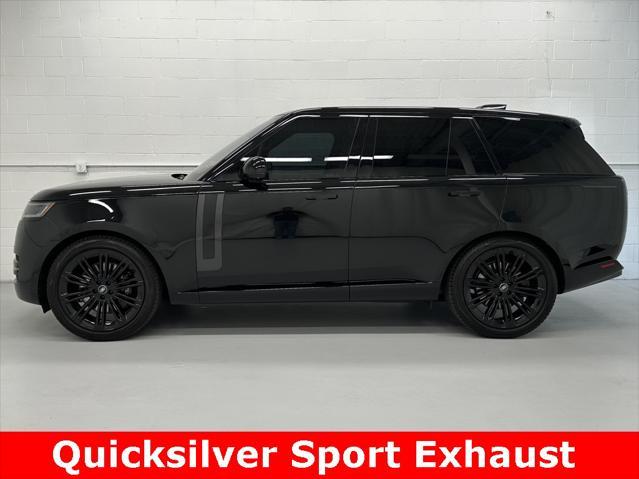 Photo of 2023 Santorini Black Metallic Land Rover Range Rover