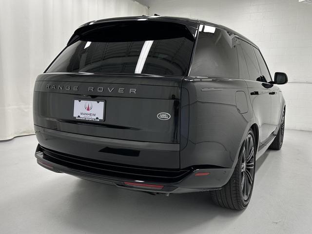 Photo of 2023 Santorini Black Metallic Land Rover Range Rover