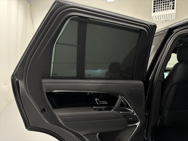 Photo of 2023 Santorini Black Metallic Land Rover Range Rover