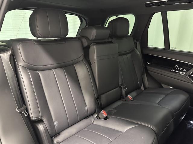 Photo of 2023 Santorini Black Metallic Land Rover Range Rover