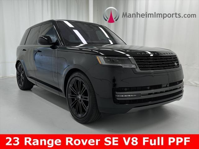 Photo of 2023 Santorini Black Metallic Land Rover Range Rover
