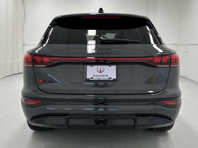 Photo of 2025 Magnet Gray Audi SQ6 e-tron