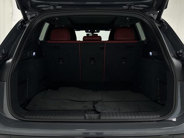 Photo of 2025 Magnet Gray Audi SQ6 e-tron