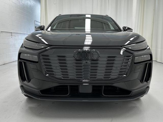Photo of 2025 Magnet Gray Audi SQ6 e-tron