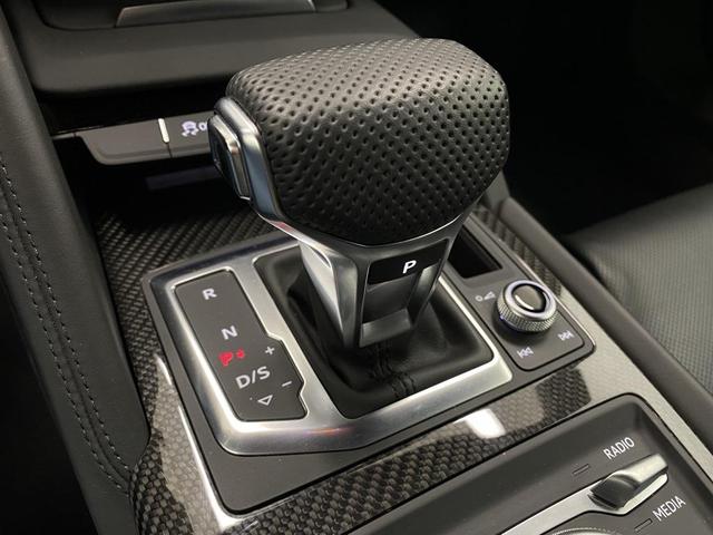 Photo of 2020 Suzuka Gray Metallic Audi R8