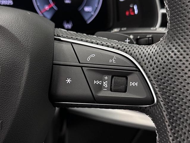 Photo of 2024 Black Metallic Audi Q7