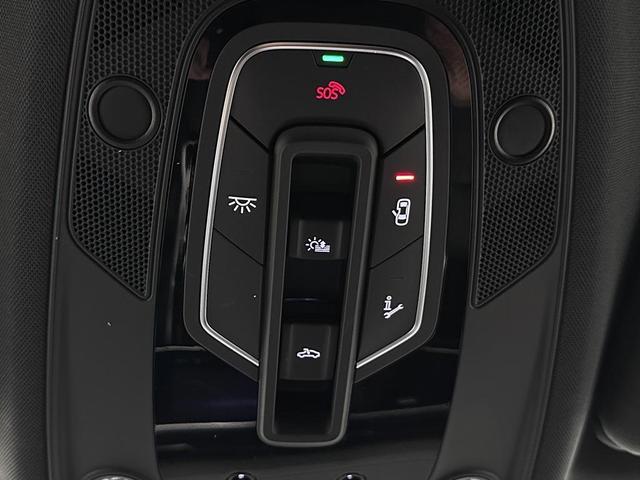 Photo of 2025 Mythos Black Metallic Audi Q7