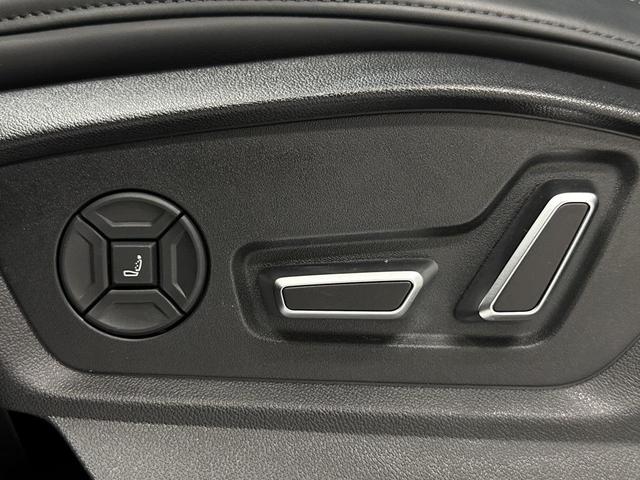 Photo of 2025 Mythos Black Metallic Audi Q7