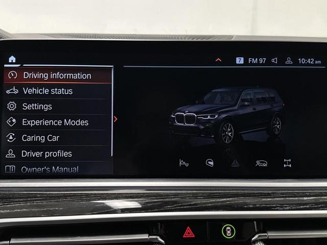 Photo of 2022 Carbon Black Metallic BMW X7