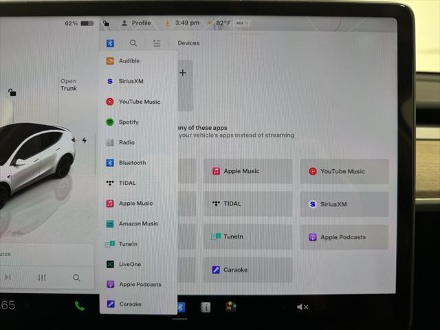 Photo of 2022 Pearl White Multi-Coat Tesla Model Y