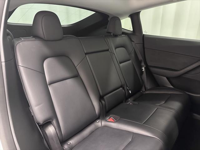 Photo of 2022 Pearl White Multi-Coat Tesla Model Y