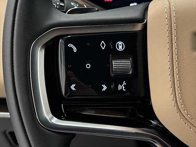 Photo of 2025 Fuji White Land Rover Range Rover Sport