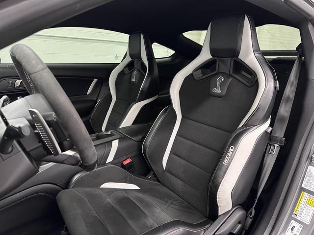 Photo of 2021 Carbonized Gray Metallic Ford Shelby GT500