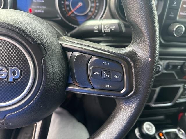 Photo of 2021 Gray Jeep Wrangler