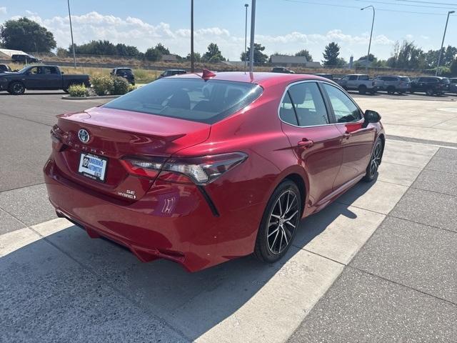 Photo of 2021 Red Toyota Camry Hybrid