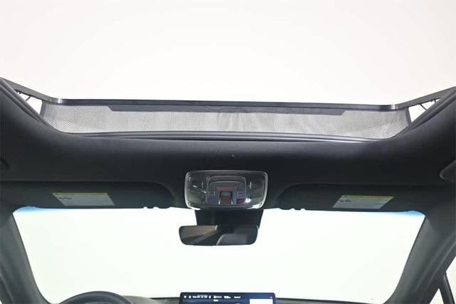 Photo of 2025 White Genesis GV70