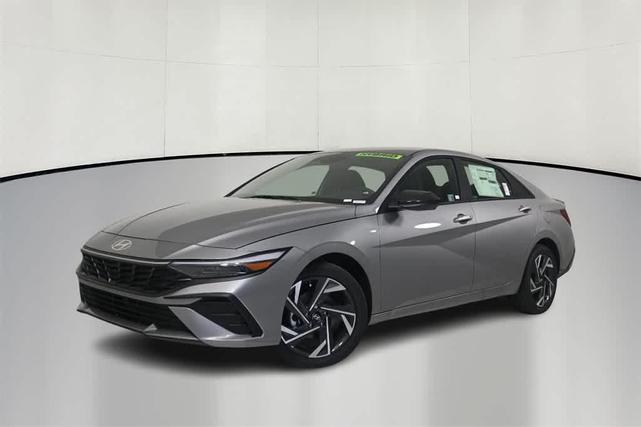 Photo of 2025 Gray Hyundai ELANTRA HEV