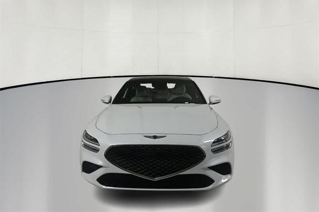 Photo of 2025 White Genesis G70