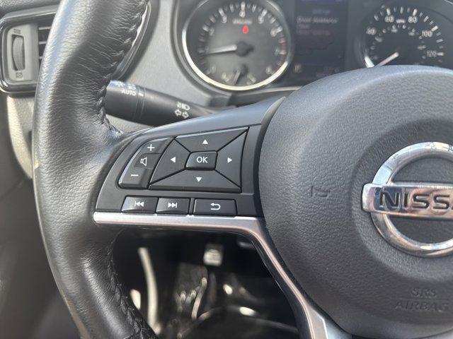 Photo of 2018 Brilliant Silver Nissan Rogue