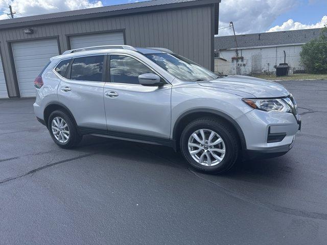 Photo of 2018 Brilliant Silver Nissan Rogue