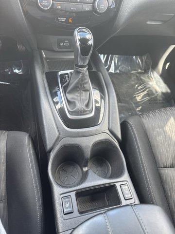 Photo of 2018 Brilliant Silver Nissan Rogue
