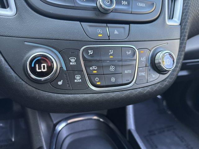Photo of 2024 Summit White Chevrolet Malibu